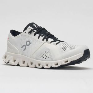 On Cloud X Shoes Women’s 6.5